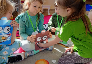 Zajęcia edukacyjne - segregowanie śmieci.